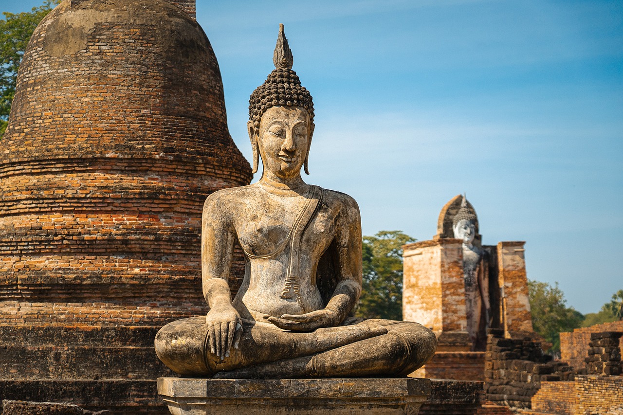 ¿Cuánto mide la mano de Buda?